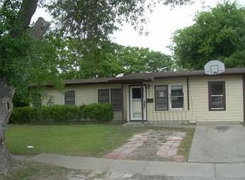 1st image of 706 Caddo St