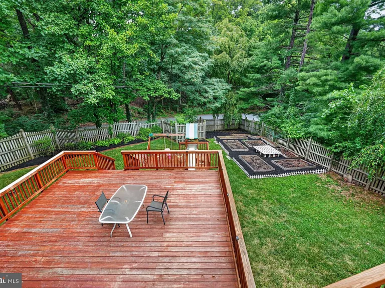 5402 Ashcomb Ct — Photo 47
