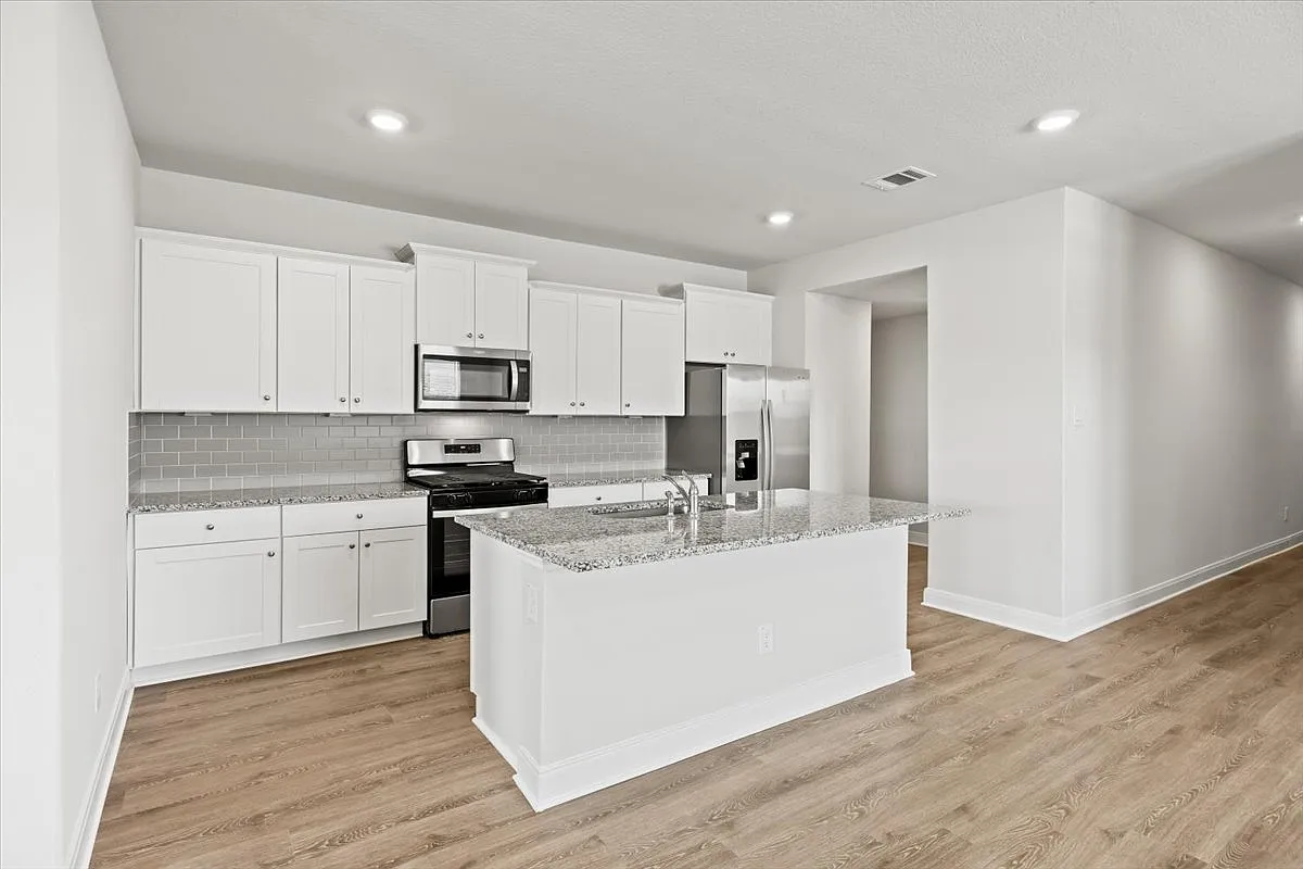3 bed, 1595 sqft, $1,850 — Photo 4