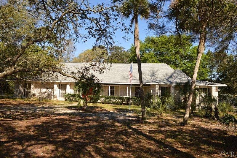 1st image of 702 Poinciana Dr