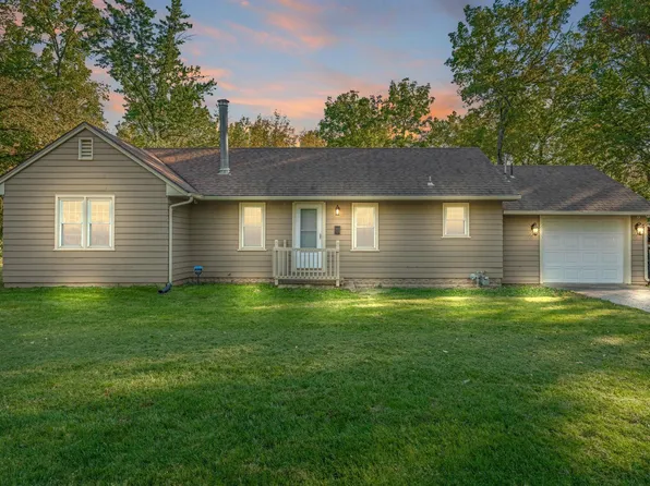 507 SE 37th St, Topeka, KS 66605