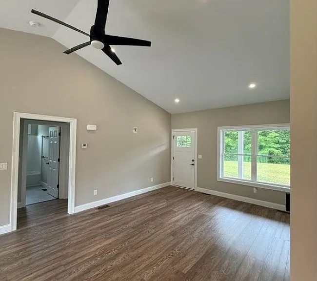 629 Clough Hill Rd #B — Photo 4