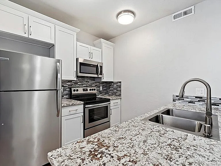 2x1 Stainless Steel Appliances