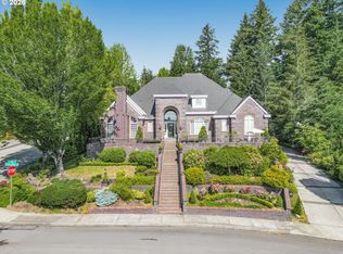 3889 SE Saint Andrews Pl, Gresham, OR 97080
