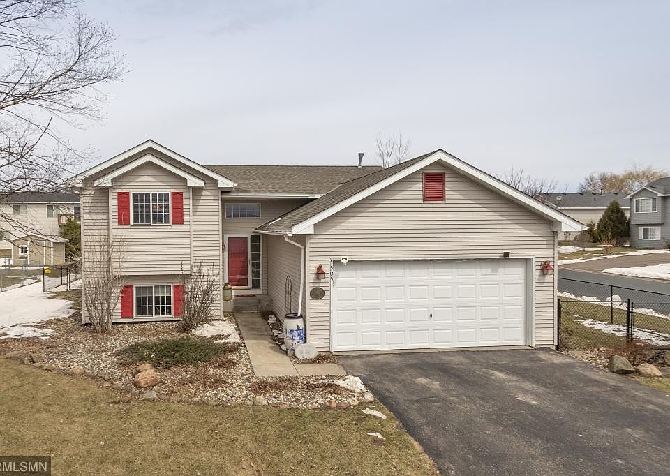 1st image of 505 Deerwood Ct