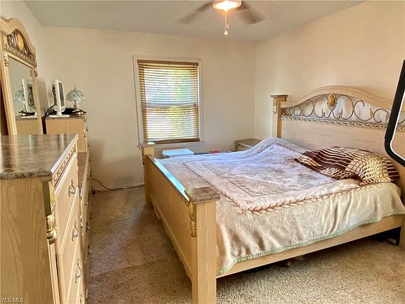 4th image of 1119 Dawnwood Dr