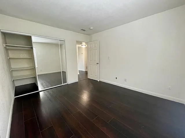 2144 Northwood Cir #H — Photo 11