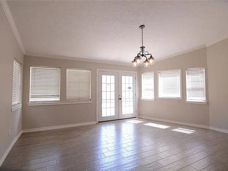 19118 Challe Cir W — Photo 15