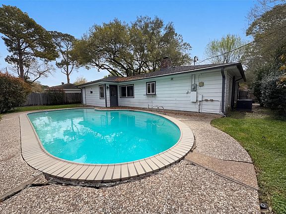 5th image of 10726 Sugar Hill Dr
