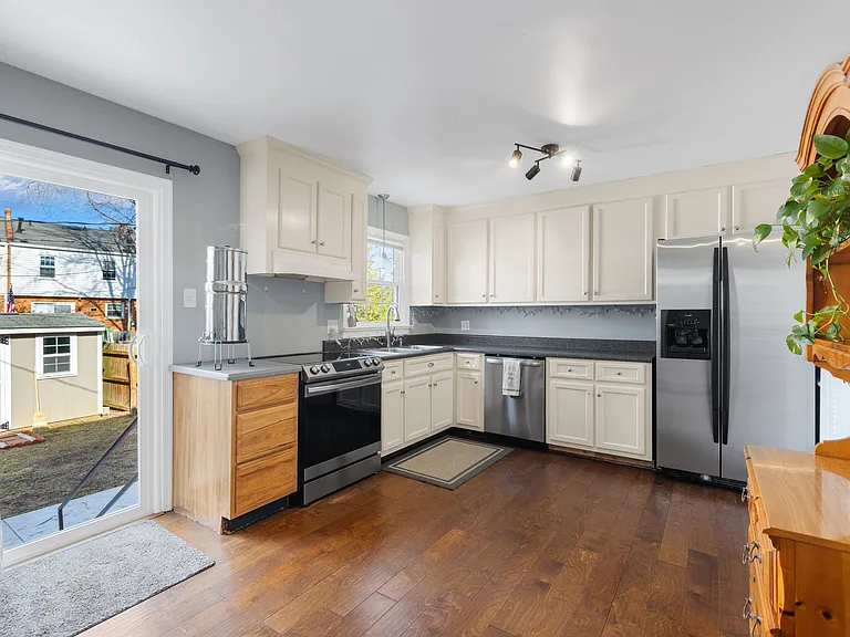 2248 Brightmoor Ct — Photo 13