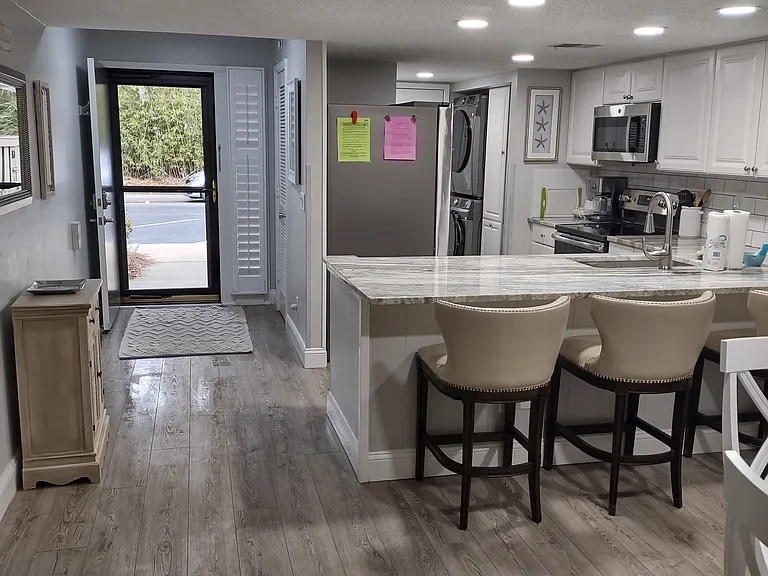 26 S Forest Beach Dr #62 — Photo 2