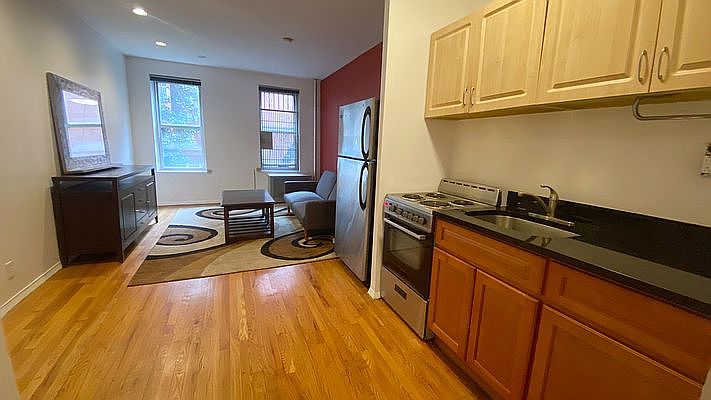 1st image of 214 E 88th St APT 2C