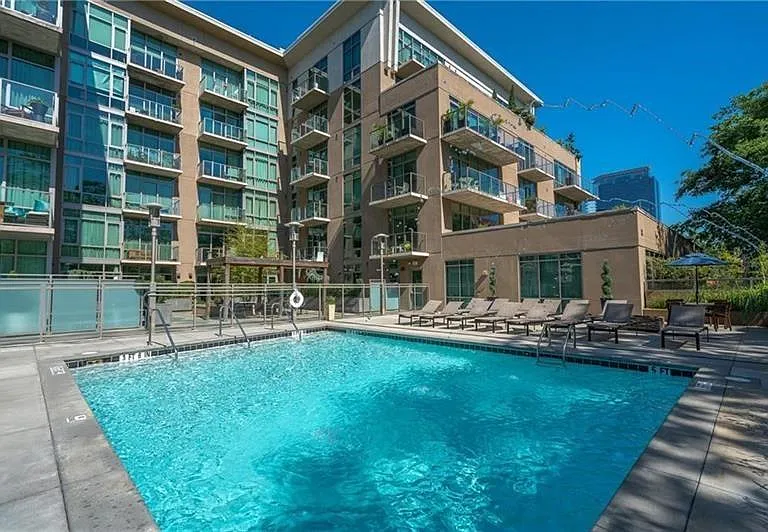 905 Juniper St NE #401 — Photo 23