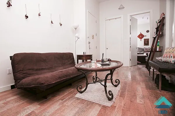 Rented by EXR | media 1