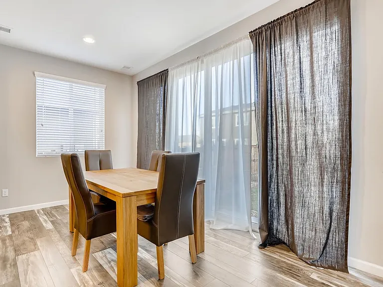 25541 E Cedar Pl — Photo 4