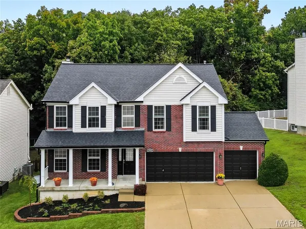 1005 Autumn Oaks Dr, Imperial, MO 63052