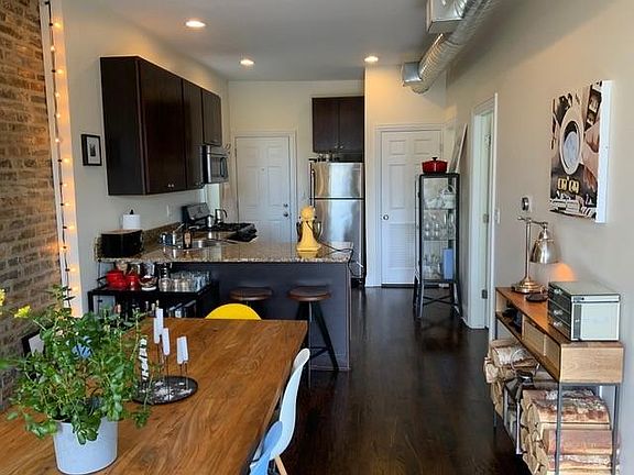 3rd image of 1634 N Paulina St #3R