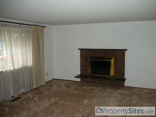 4th image of 3728 N Shirley St