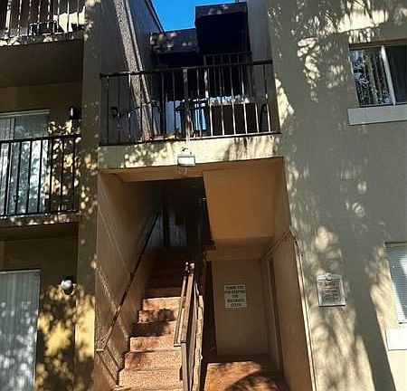 2nd image of 1089 N Benoist Farms Rd #208