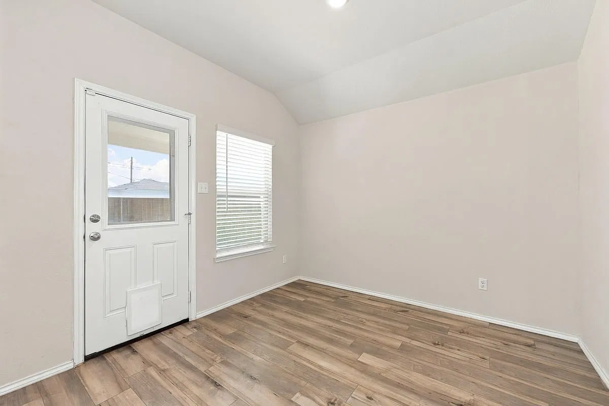 7108 Guadalupe Rd - 7108 Guadalupe Rd — Photo 2