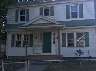 1629 Carew St, Springfield, MA 01104
