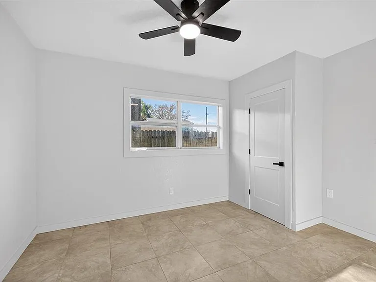 773 W Harbor Dr S — Photo 25