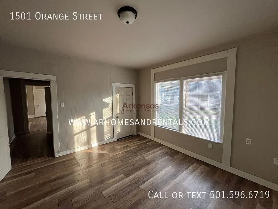 1501 Orange Street | 1 Bedroom | 1 Full Bathroom 1/2 Off First Month's Rent — Photo 3