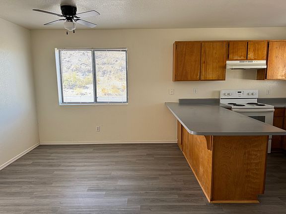 5th image of 464 Lee Ave #1