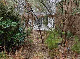 551 Country Pond Rd, Chappells, SC 29037