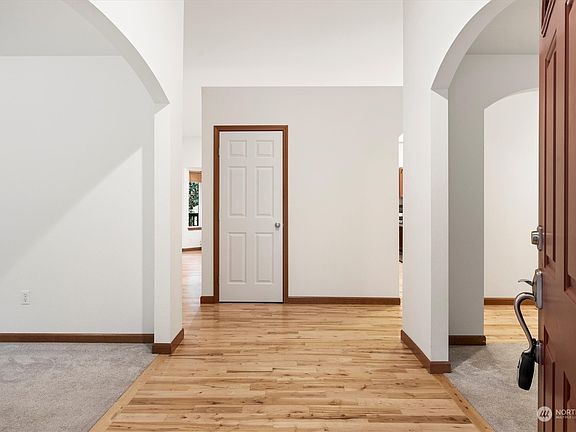 4th image of 4514 52nd Street NW