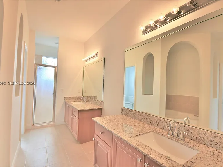 4534 NW 94th Pl — Photo 24