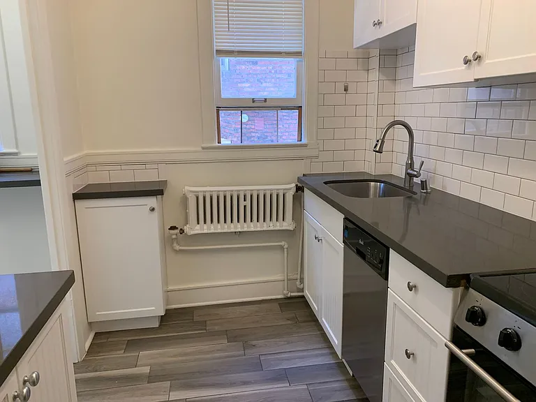 The Davenport Apartments — Photo 21