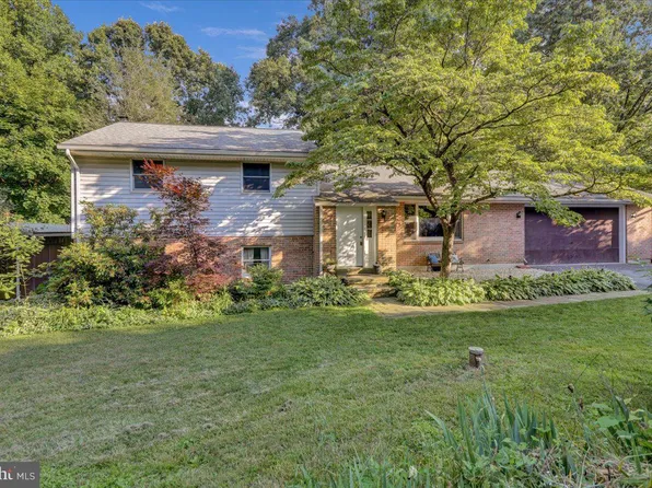 224 Texter Mountain Rd, Wernersville, PA 19565