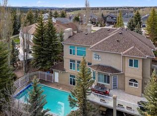 216 NW Evergreen Heath SW, Calgary, AB T2Y3B6