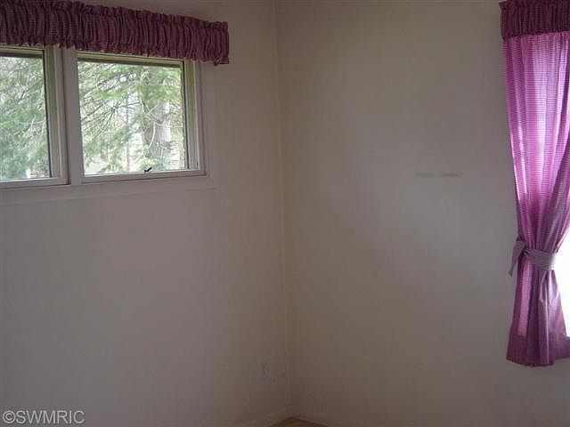 2nd image of 2436 Bluff St