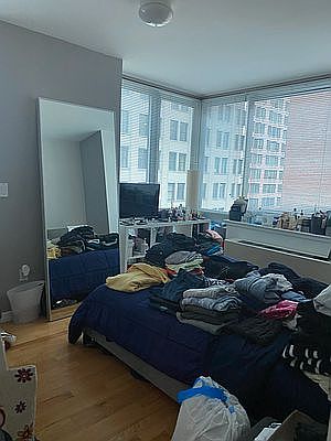 3rd image of 182 Broadway #11G