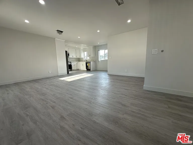 1145 S Holt Ave #8 — Photo 3