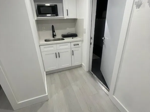5974 SW 5th Ter #9, Miami, FL 33144