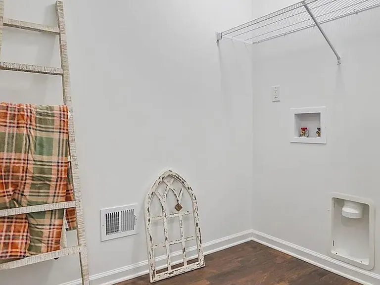 1200 Happy Ridge Dr — Photo 18