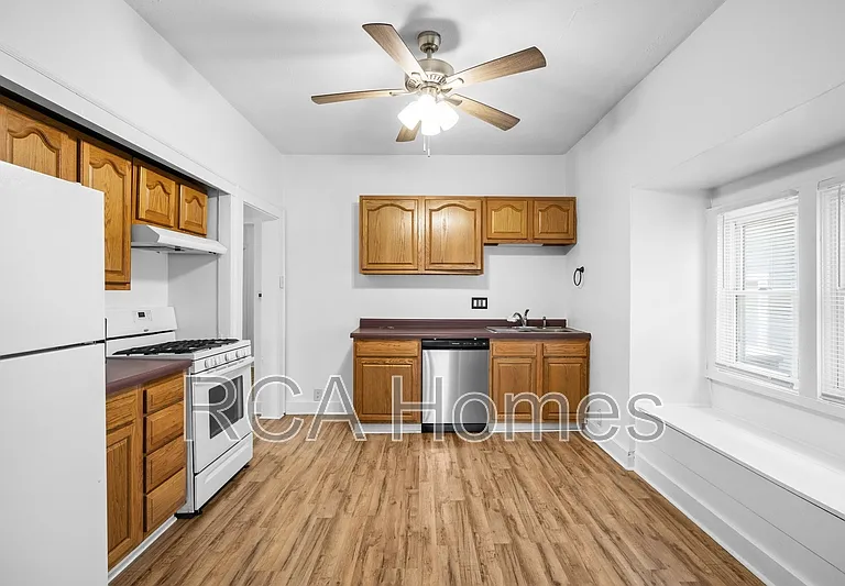 901 N Linwood Ave — Photo 5