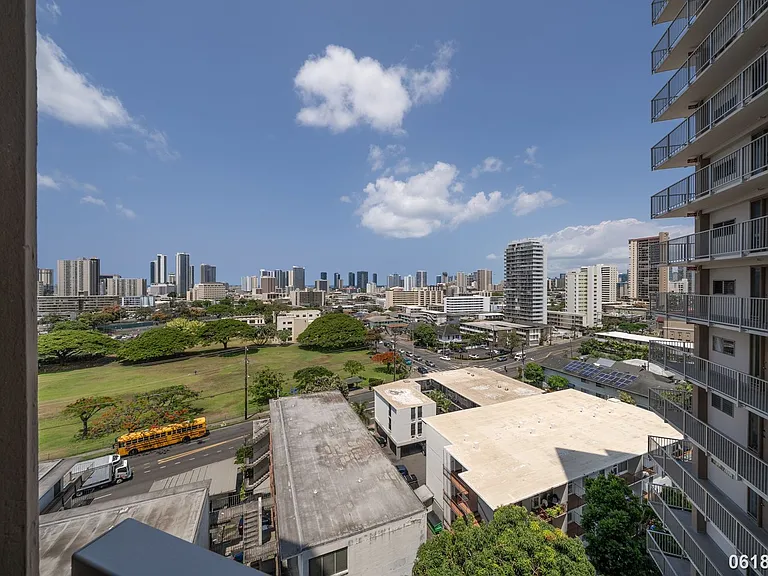 1617 Keeaumoku St #1005 — Photo 6