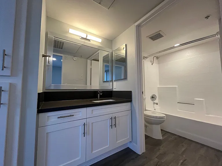 1223 Federal Ave — Photo 39