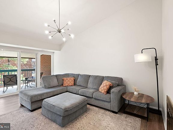 3rd image of 11812 Breton Ct APT 21D