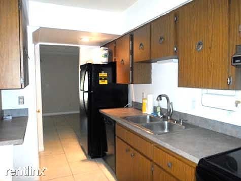 2nd image of 1821 Clearbrooke Dr