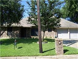 1st image of 607 NW Jayellen Ave