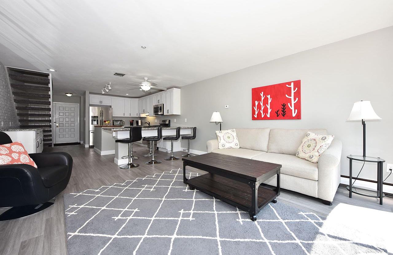 4117 Rivers Edge CIRCLE UNIT 16, Brown Deer, WI 53209 Zillow