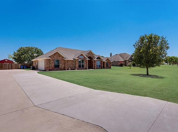 2nd image of 12064 N Emerald Ranch Ln