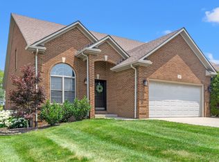 247 River Run Dr, Richmond, KY 40475