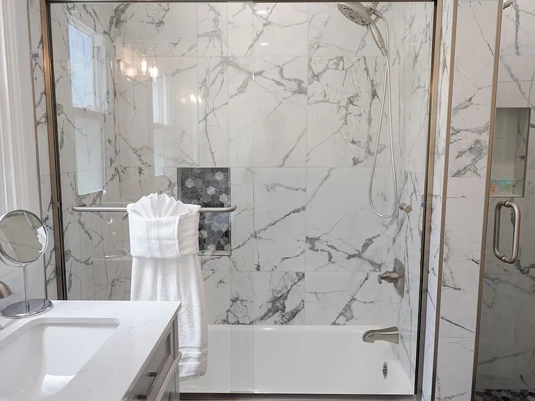 6156 Morella Ave — Photo 38
