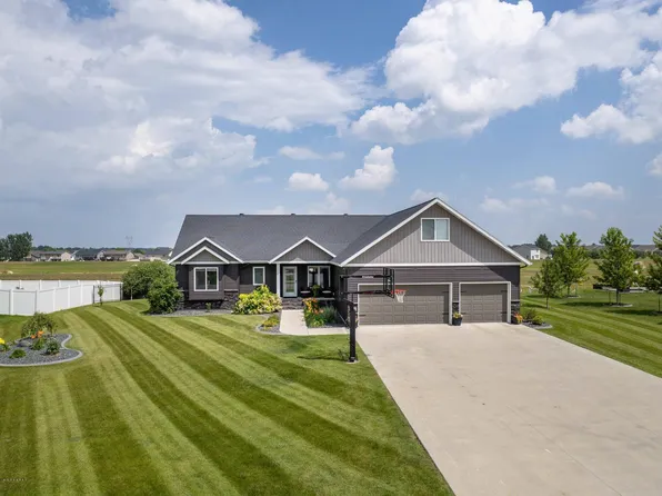 3917 14th St W, West Fargo, ND 58078
